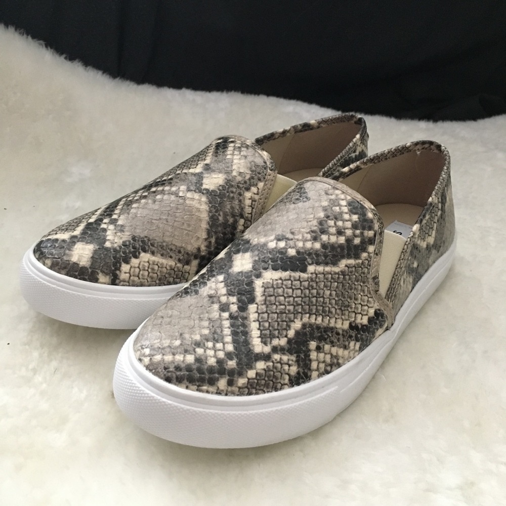 💋STEVE MADDEN FLATS💋